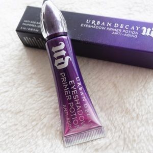 Urban Decay Eyeshadow Primer Potion