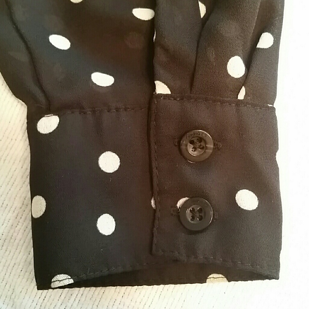 Women's blouse - Picture 3 of 7