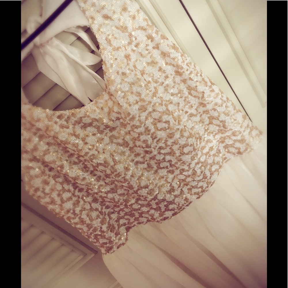 Dress - Picture 2 of 3