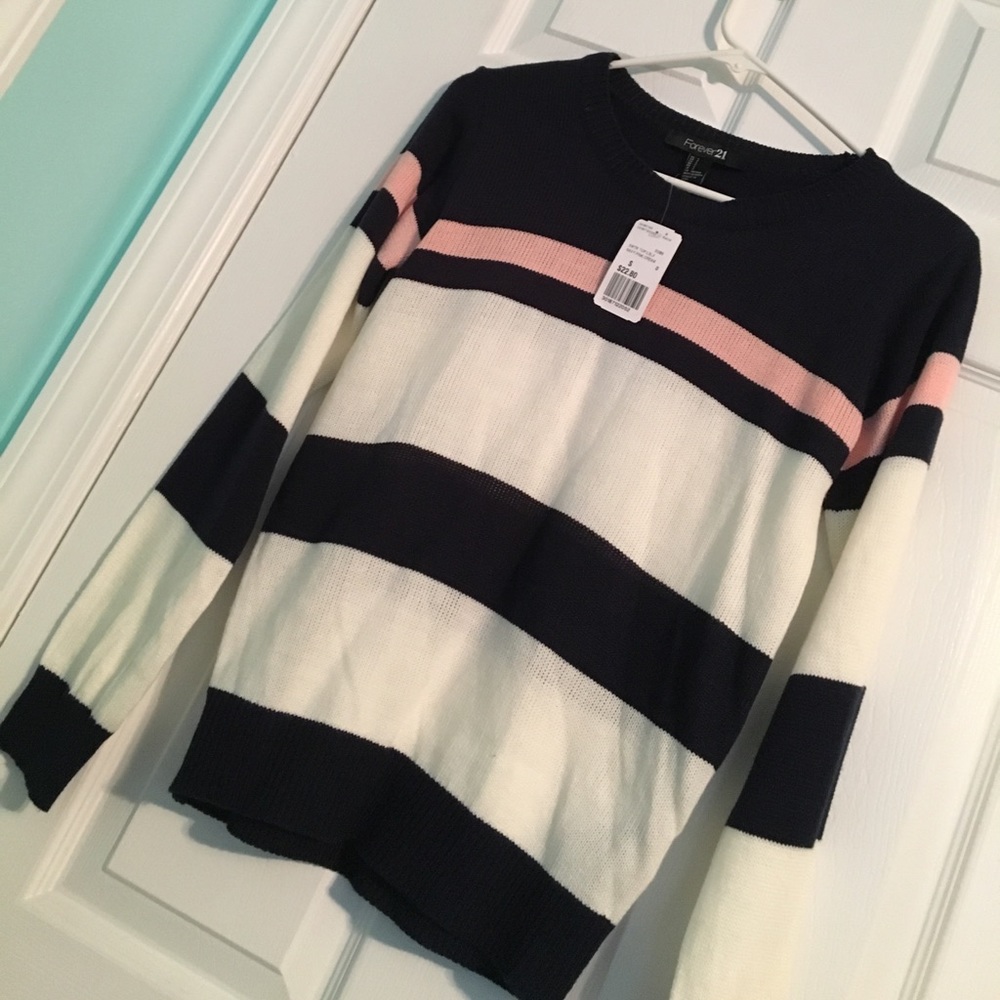 Sweater - Picture 3 of 3