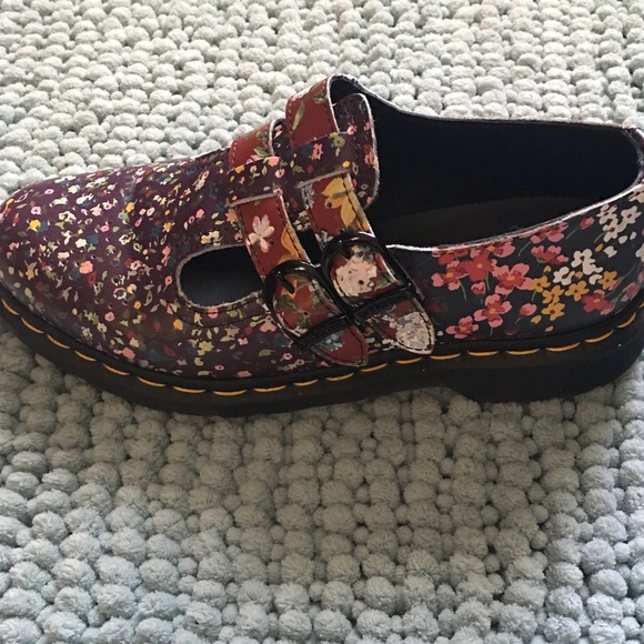 Dr. Martens Shoes - Price drop! Dr. Martens Floral Mary Janes US Wmn 7