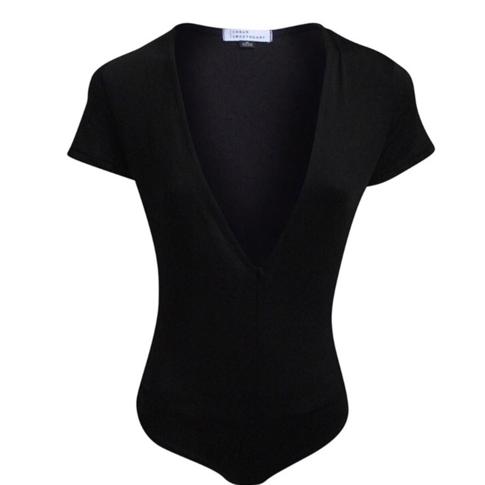 🎉4x HOST PICK🎉 Deep Plunge Bodysuit - Picture 2 of 7