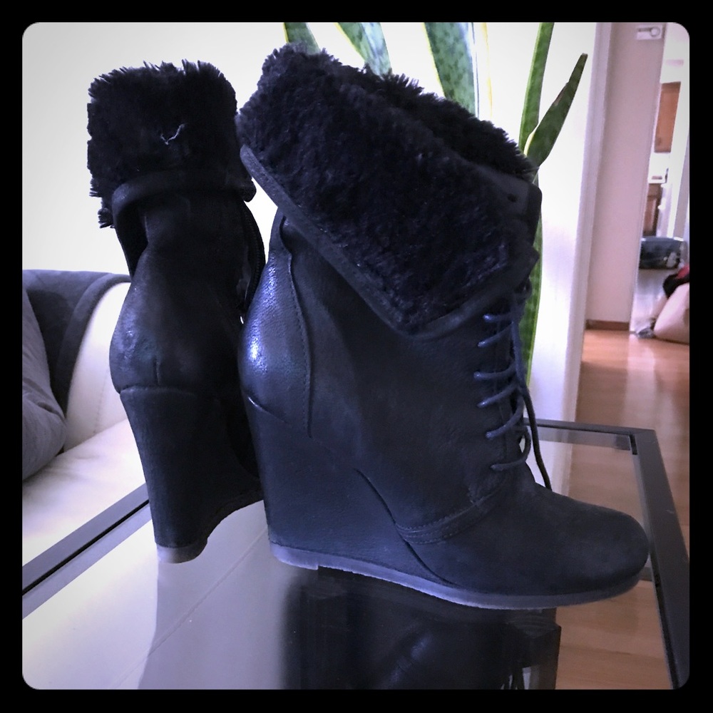 Boutique 9 black leather boots
