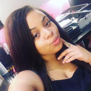 Meet your Posher, Ally