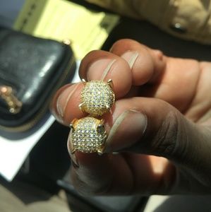 Gold Diamond Screwback