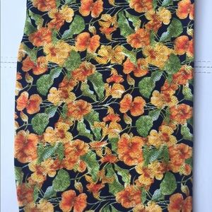 ✨NWT LULAROE TC LEGGINGS ✨