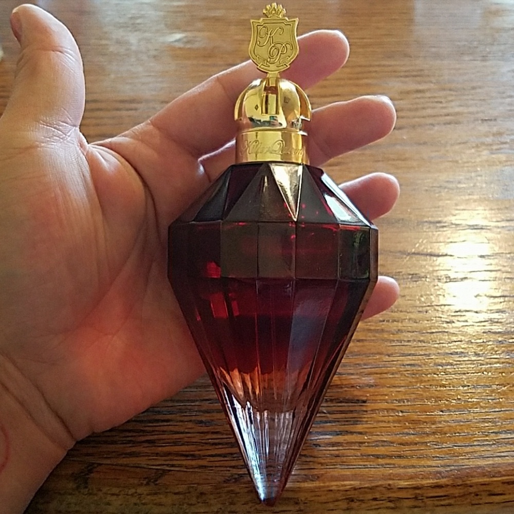 Killer Queen by Katy Perry perfume