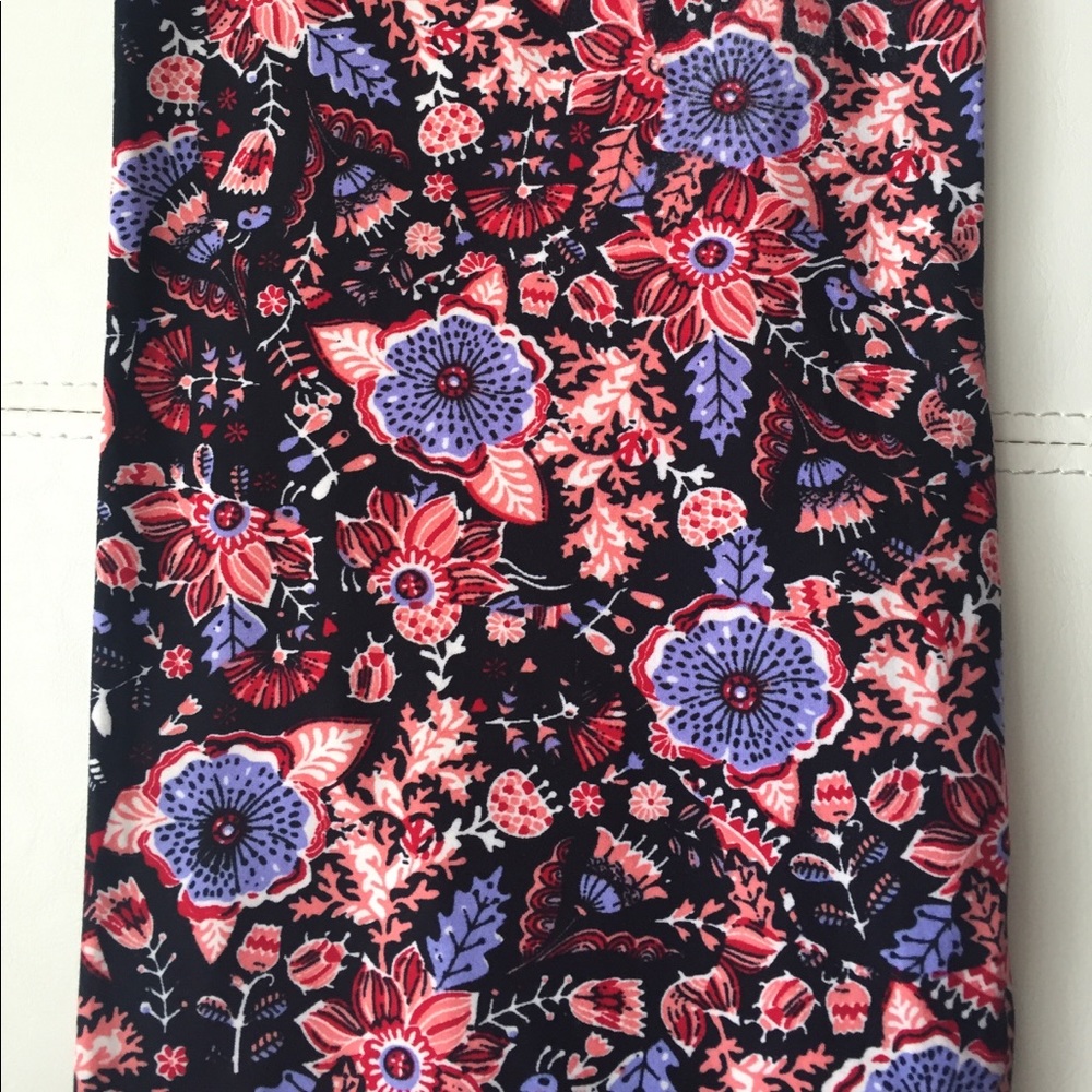 ✨NWT LULAROE TC LEGGINGS✨