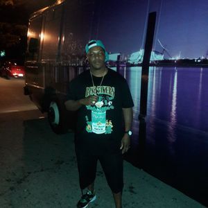 Meet your Posher, Zachary