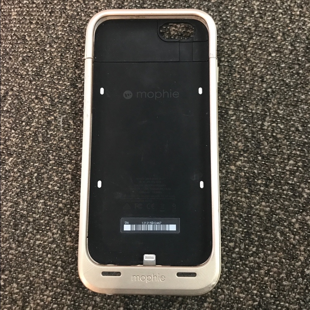 Mophie IPhone 6 charging case