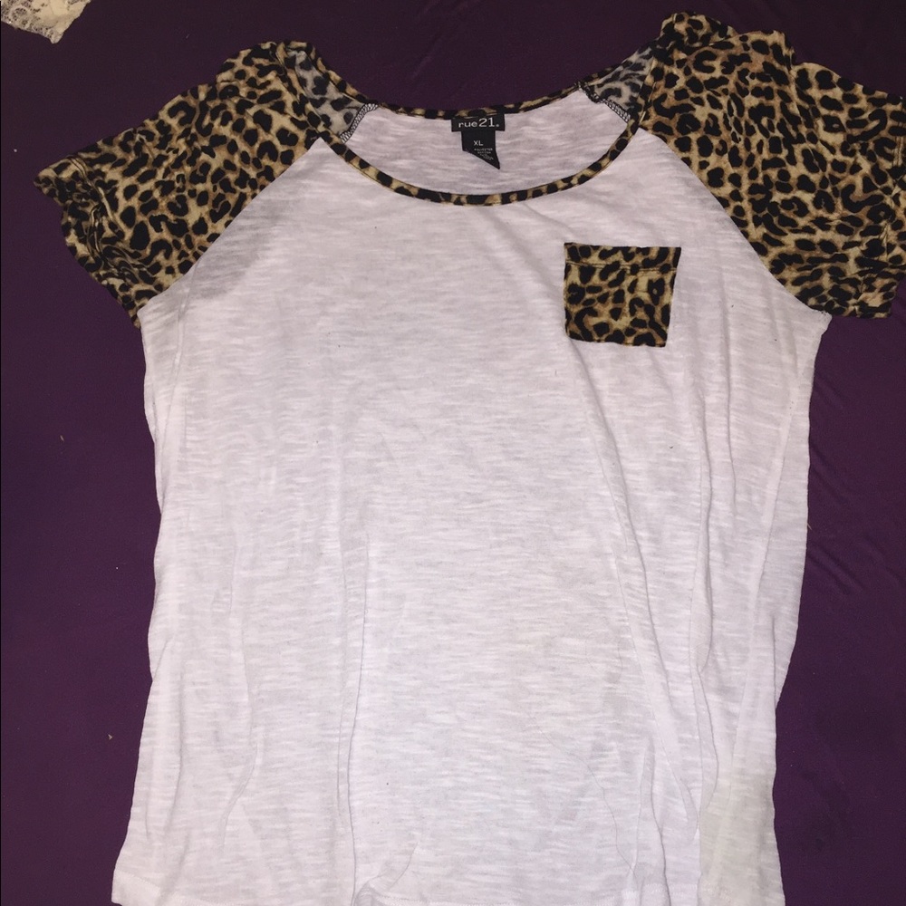 Rue21 Cheetah print Tshirt