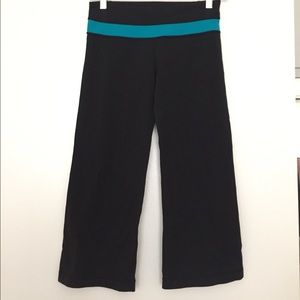 Lululemon yoga pants size 4