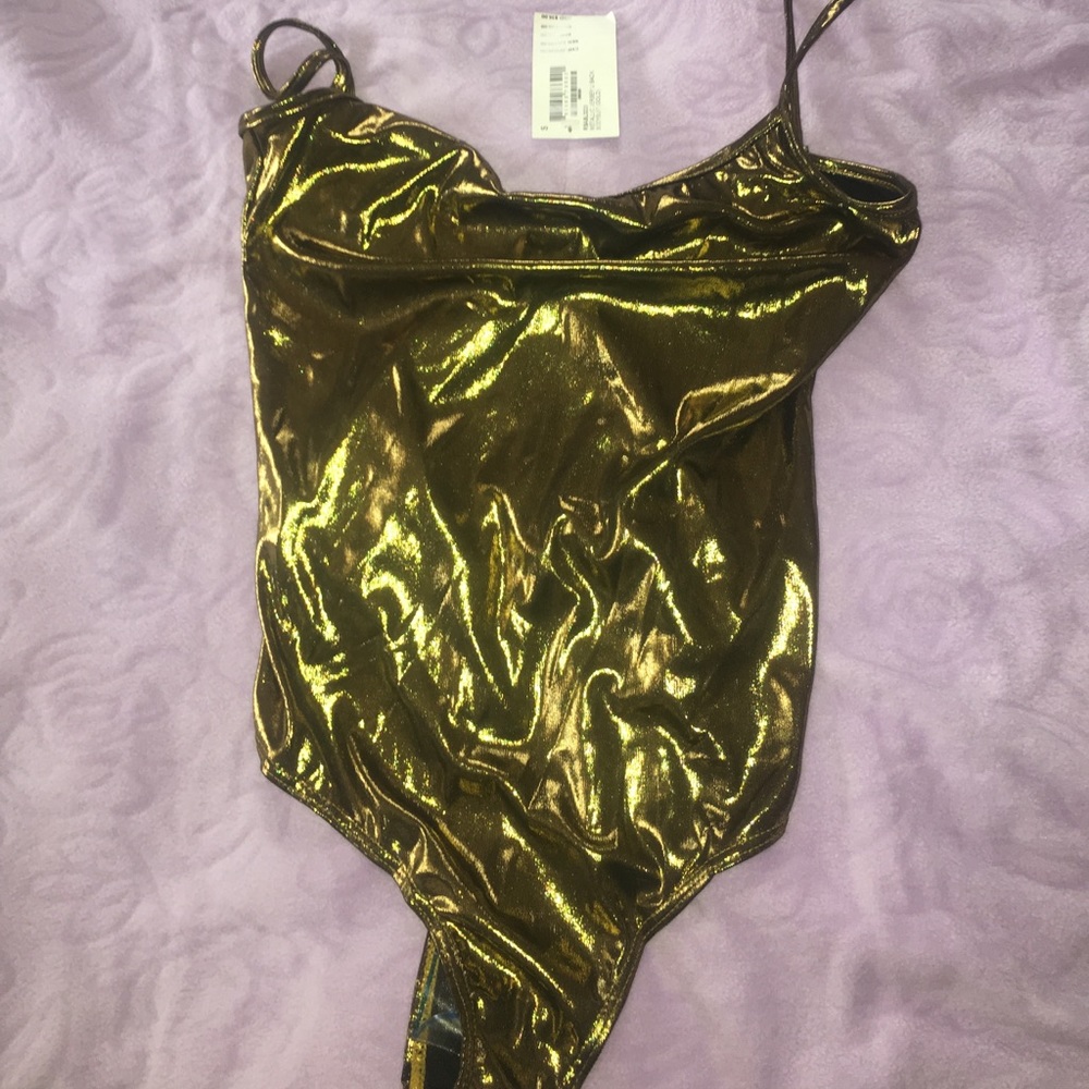 American appeal gold shirt