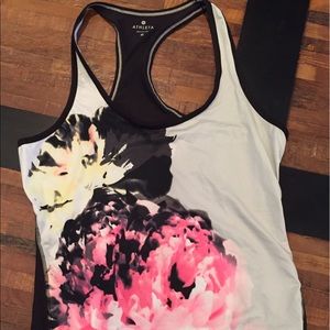 Athleta top