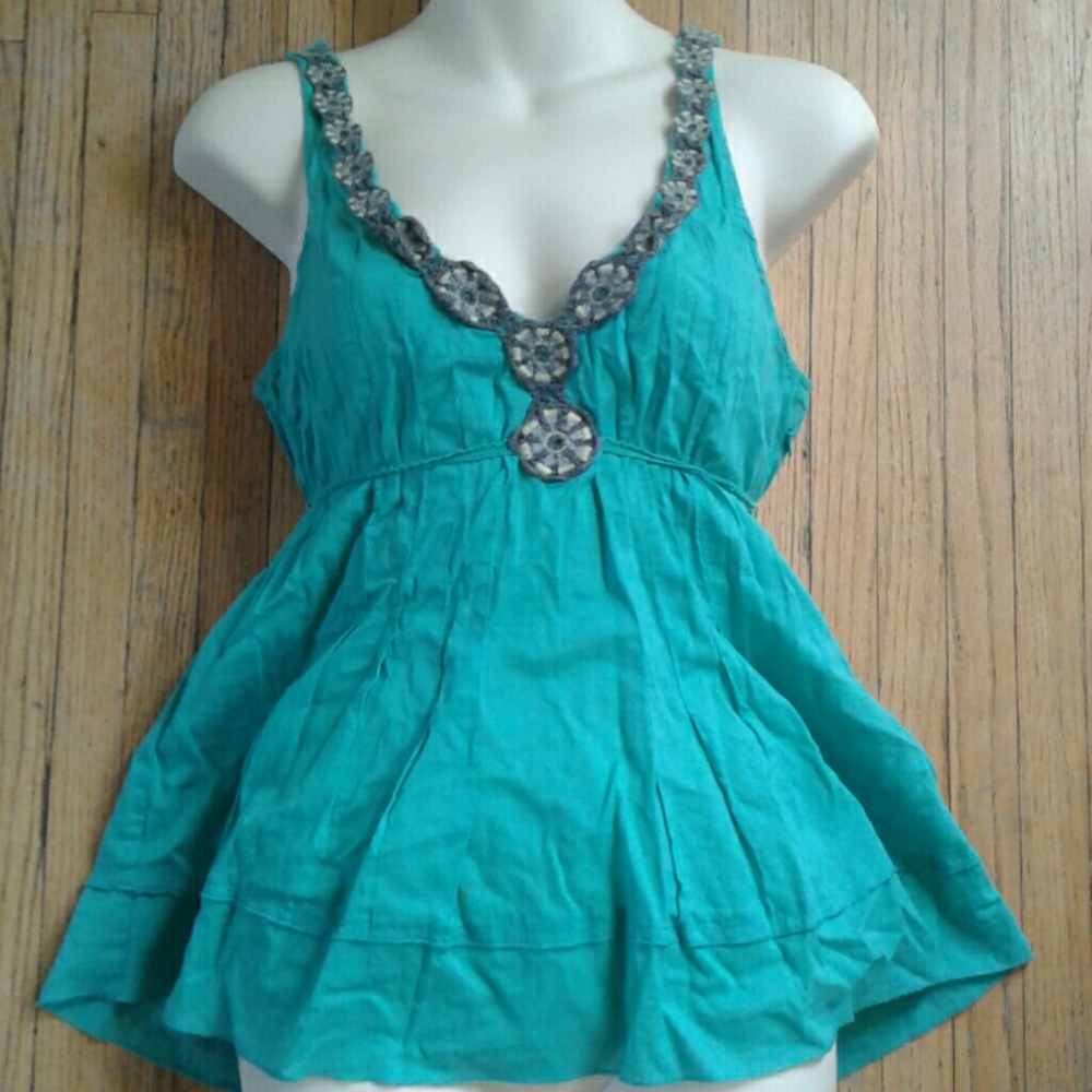 Free people tank with crochet flowers