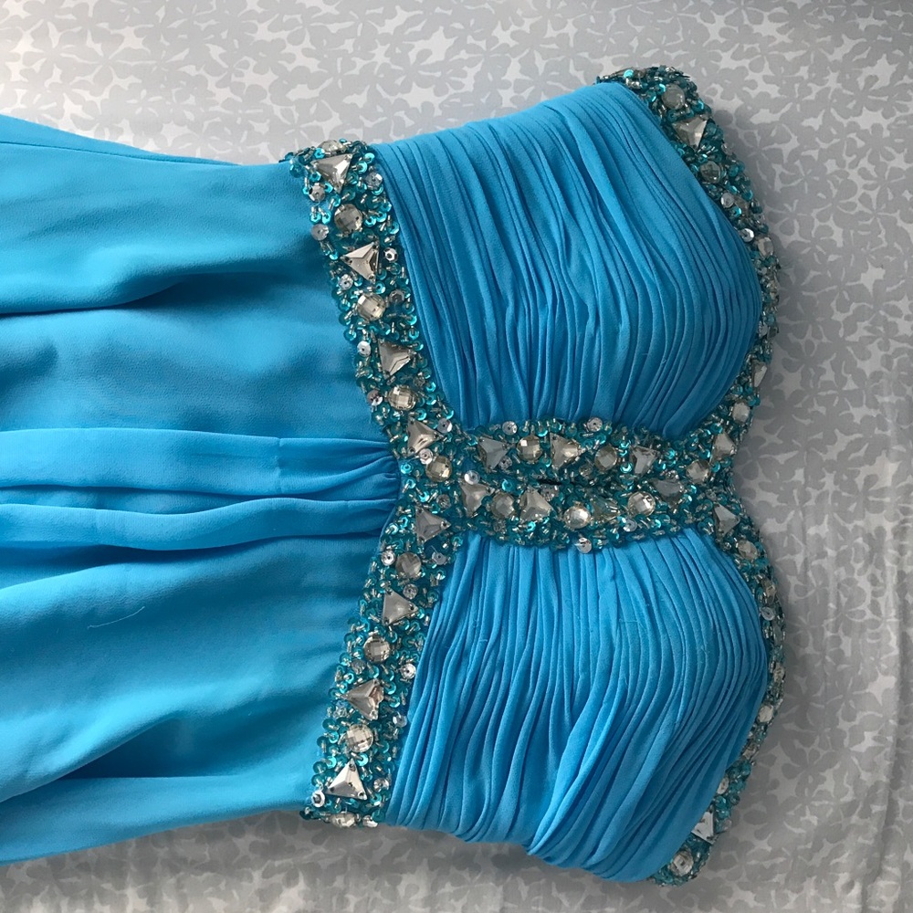 Faviana Prom Dress Size 2