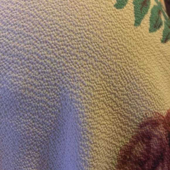 💄LAST 1- Gorgeous Rose Flowy Top - Picture 4 of 6