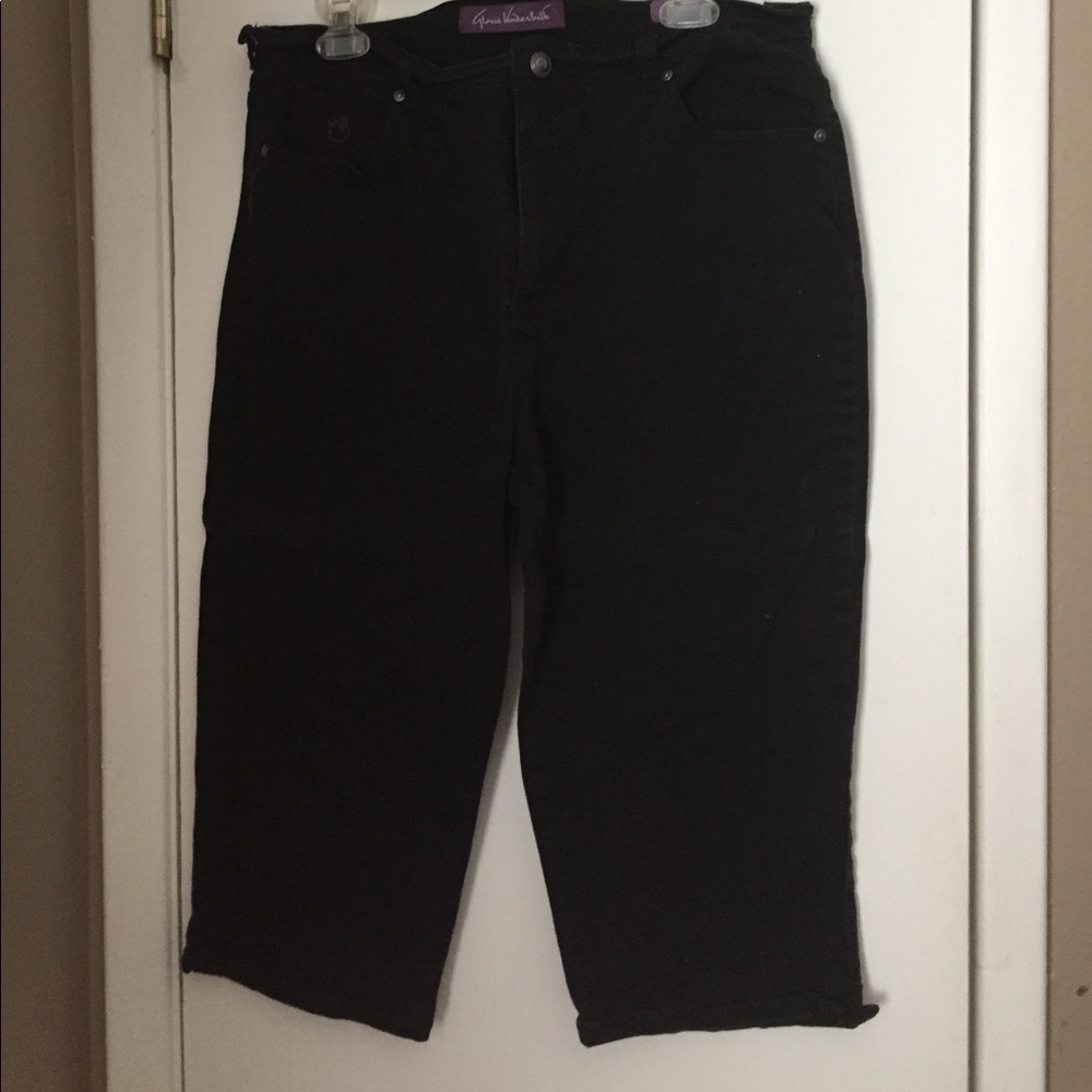 Black Jean capris