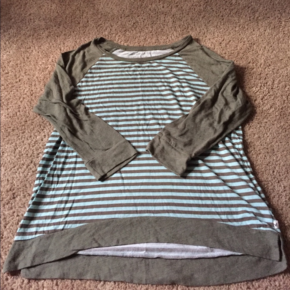 American Eagle shirt