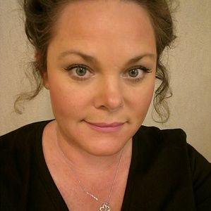 Meet your Posher, Leslie