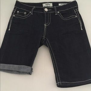 Daytrip Virgo Bermuda