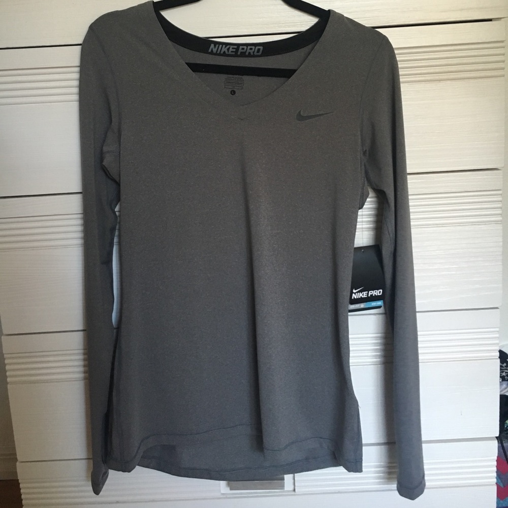 Nike pro gray long sleeve shirt
