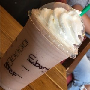 Meet your Posher, Ebony