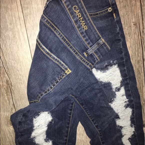 Distressed High-waisted LF Jeans - Picture 4 of 4
