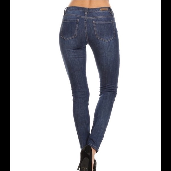 Dark Wash Distressed Denim Skinny Jeans - Picture 3 of 5