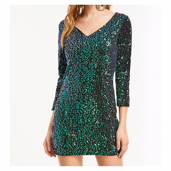 ❗️FINAL PRICE❗️Green Long Sleeve Sequin Dress - Picture 3 of 7