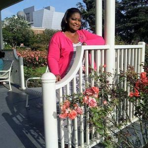 Meet your Posher, Linda