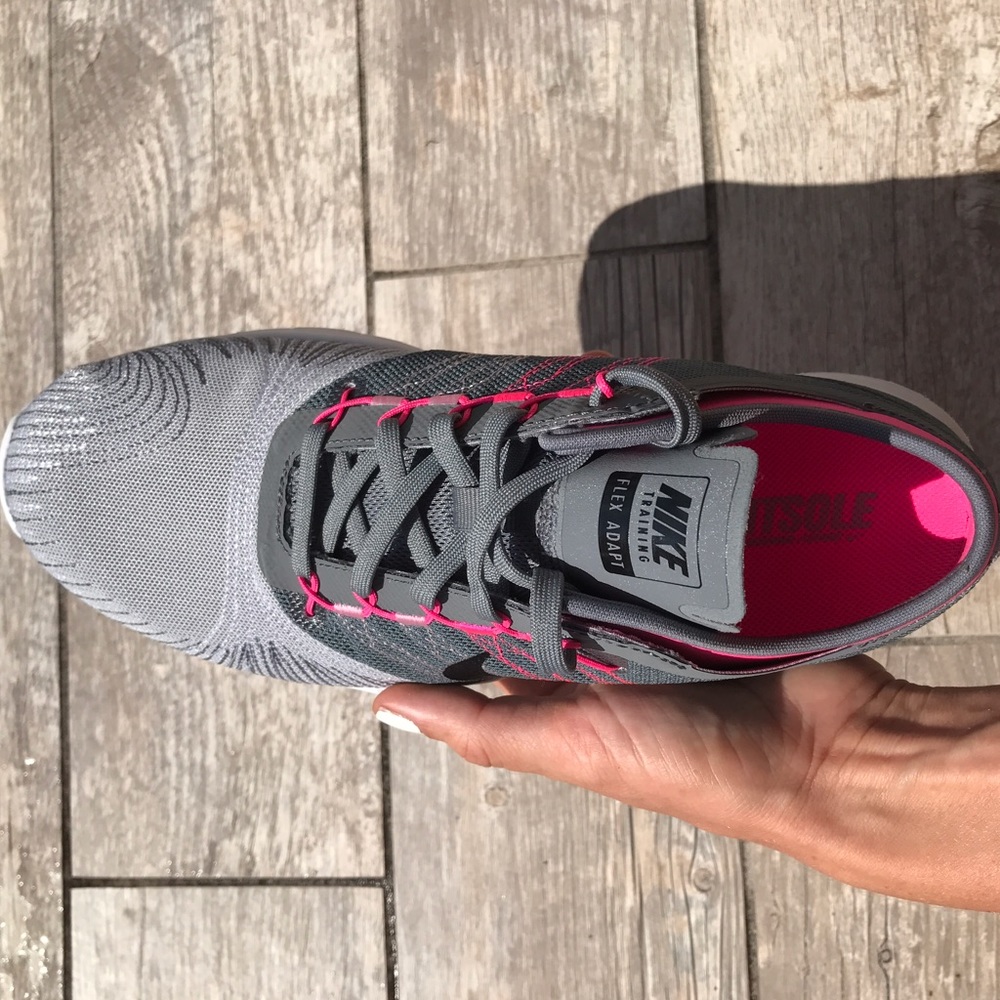 🎀Grey-pink 🎀Training Nike sneakers.Price Firm . - Picture 4 of 6