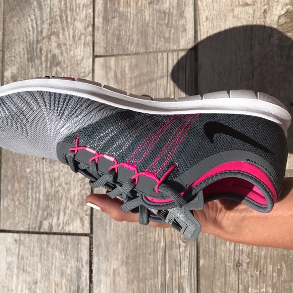 🎀Grey-pink 🎀Training Nike sneakers.Price Firm . - Picture 5 of 6