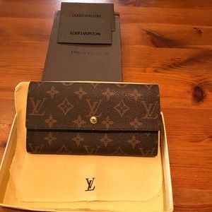 Louis Vuitton wallet new w tags