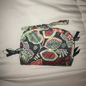 Vera Bradley jewelry case in Nomadic Floral