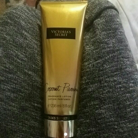 Victoria Secret Lotion - Picture 1 of 1