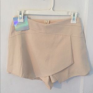 Taupe envelope shorts