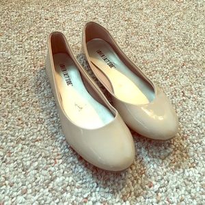 Nude flats - youth 5.5