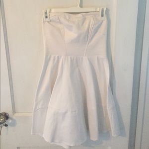 White A line strapless dress