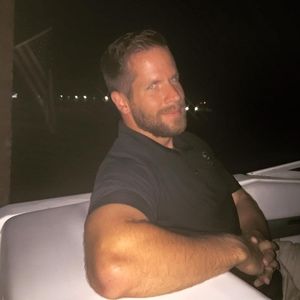 Meet your Posher, Derek