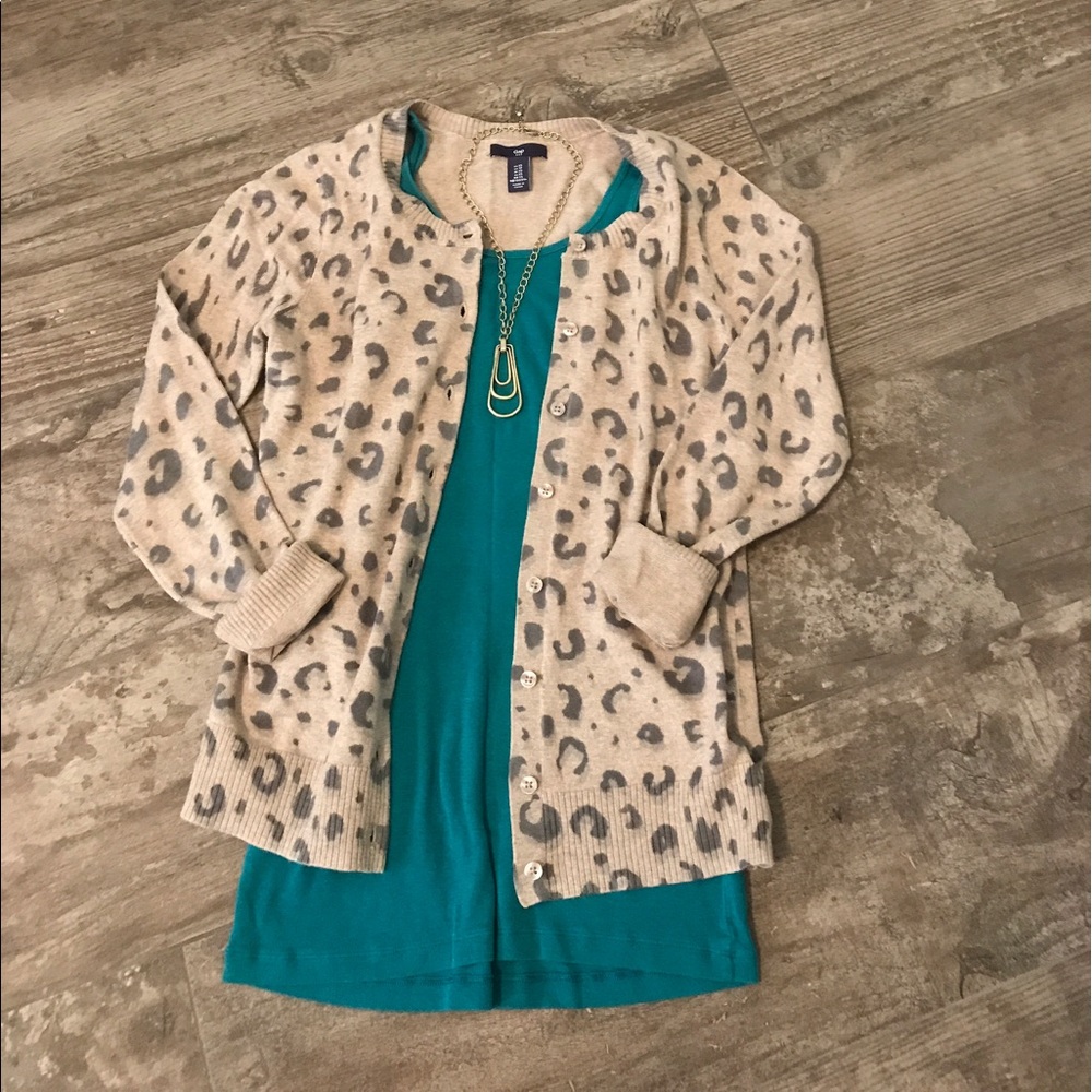 2/$10 Gap animal print cardigan