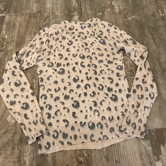 2/$10 Gap animal print cardigan - Picture 3 of 7