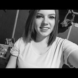 Meet your Posher, Alyssa