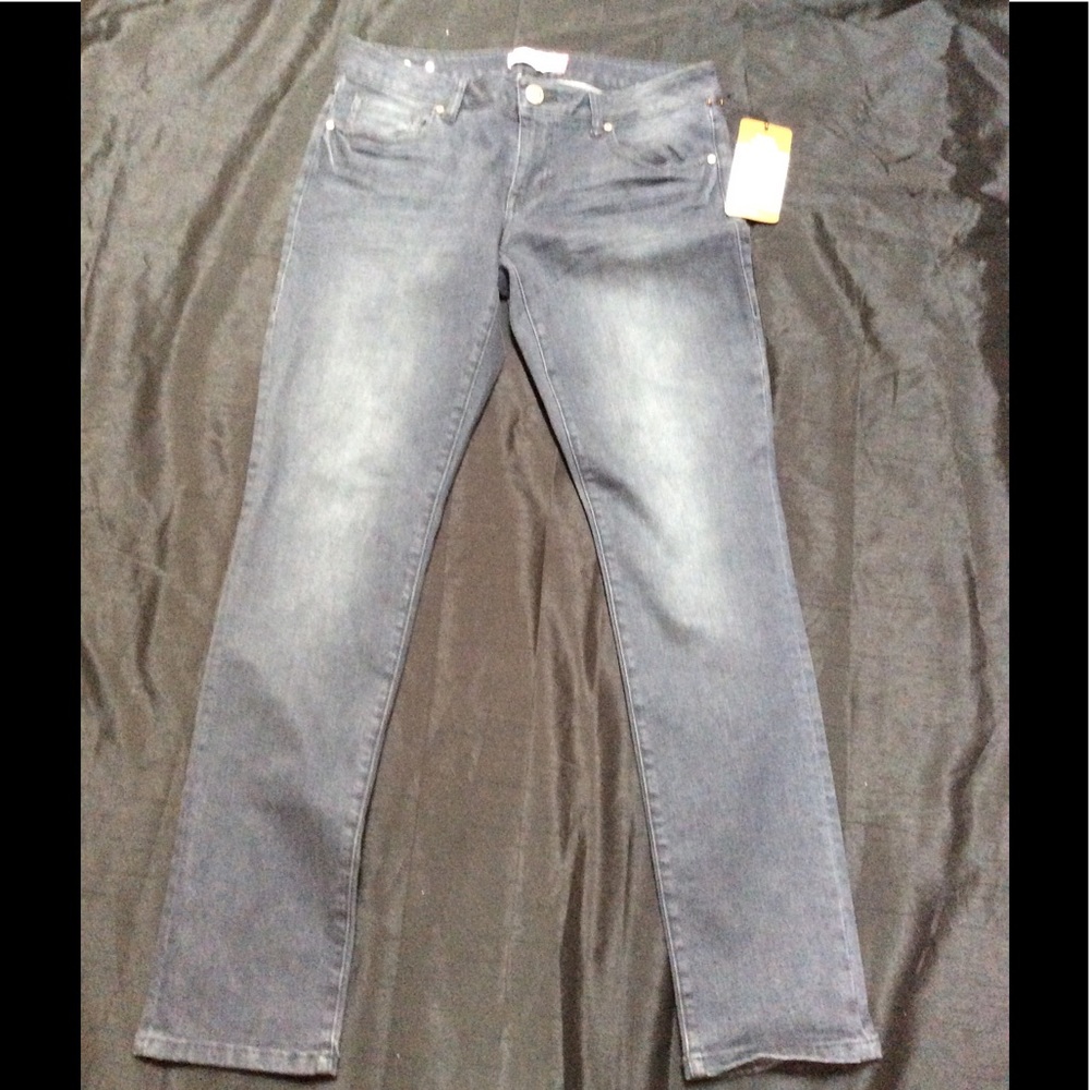 Cabi slim boyfriend jeans 6 NWT