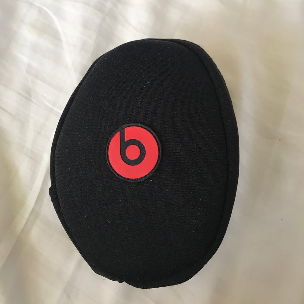 green beats solo headphones