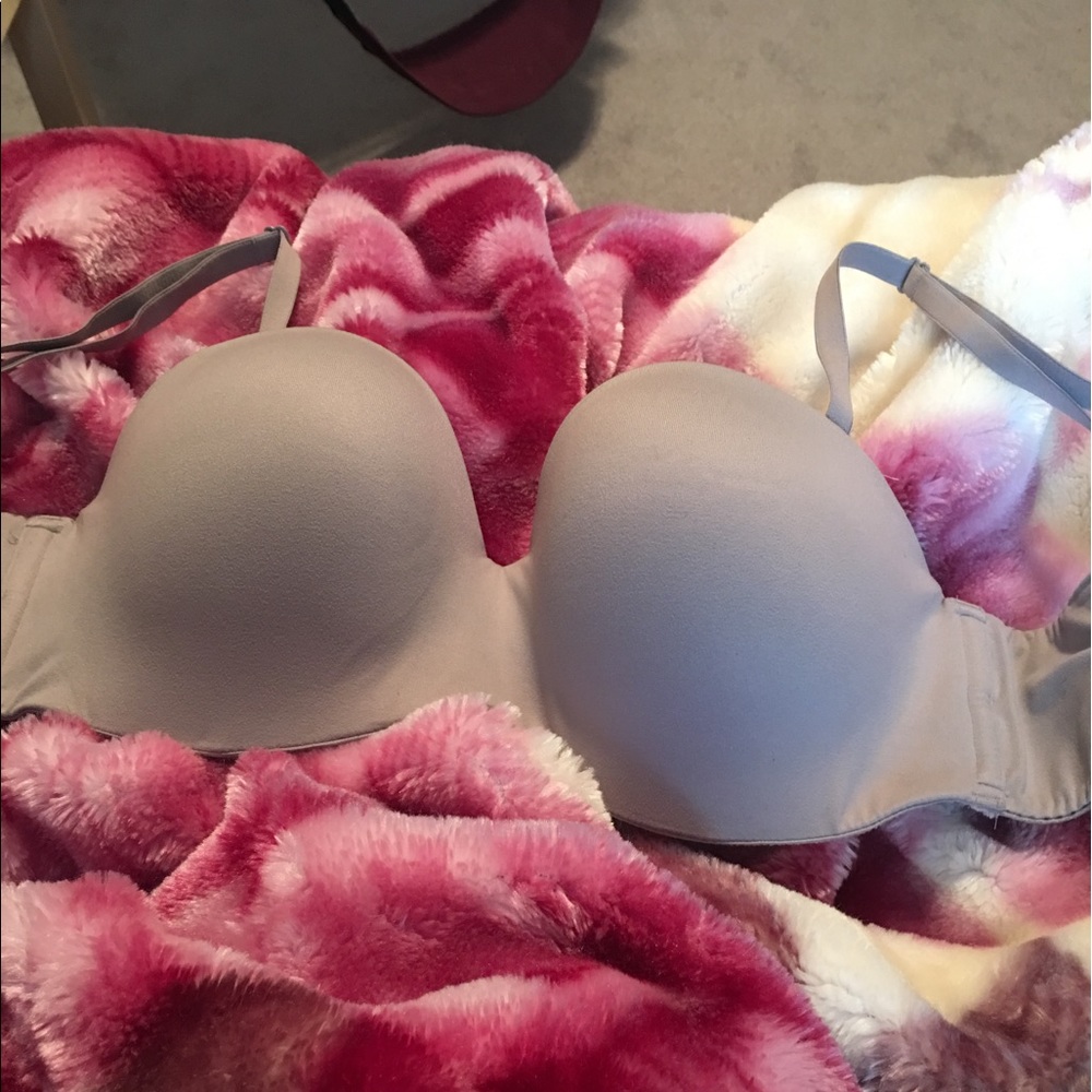 Vs bra
