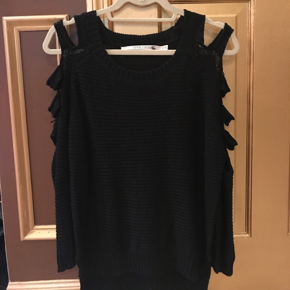 LF cut out sleeve Sweater