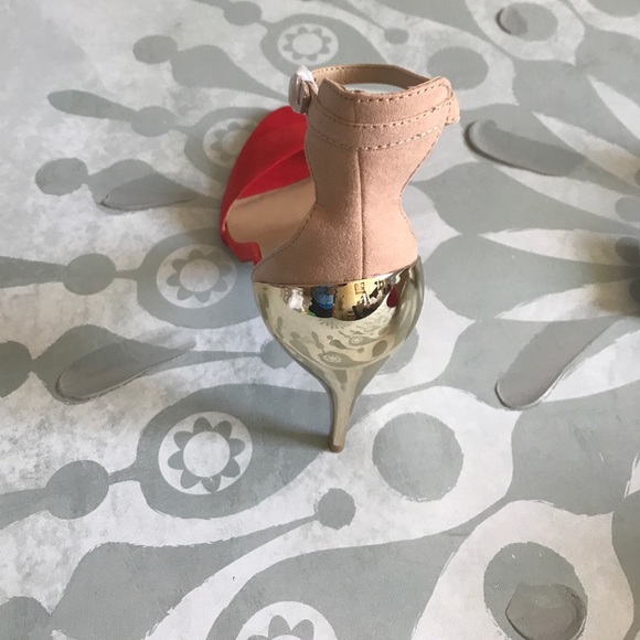 {Zara} Euro Sz 38/US 7.5 Coral/Gold Metallic Heel - Picture 4 of 8
