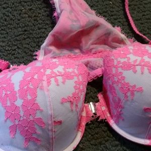 Victoria secret bra 36C