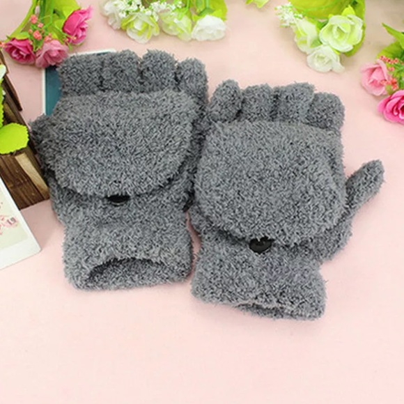 Cozy ☕️ Mitten Gloves - Picture 3 of 4